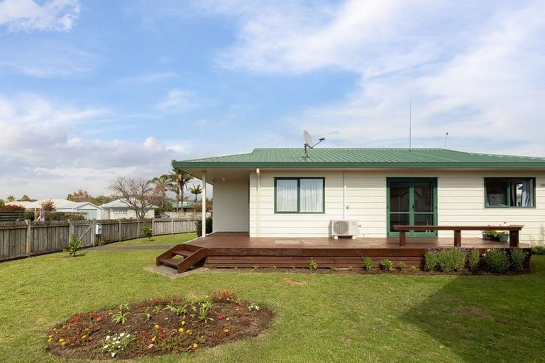 Photo of property in 25a Longstead Avenue, Papamoa Beach, Papamoa, 3118