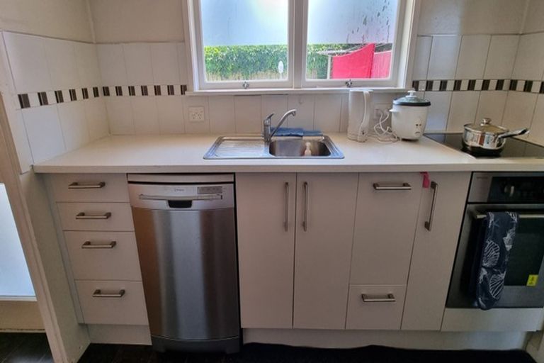 Photo of property in 2/19 Huron Street, Takapuna, Auckland, 0622