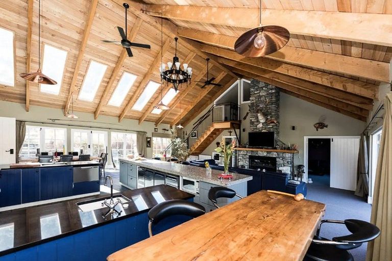 Photo of property in 5 Fishermans Lane, Mount Creighton, Queenstown, 9371