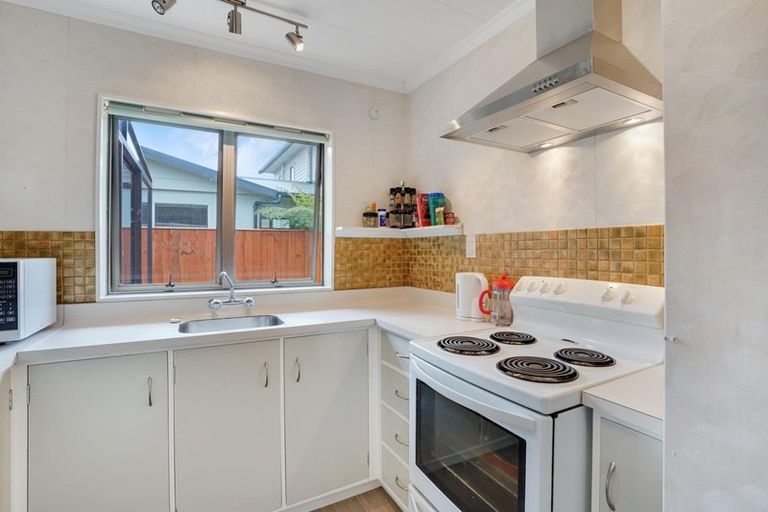 Photo of property in 185 Amberley Avenue, Highbury, Palmerston North, 4412