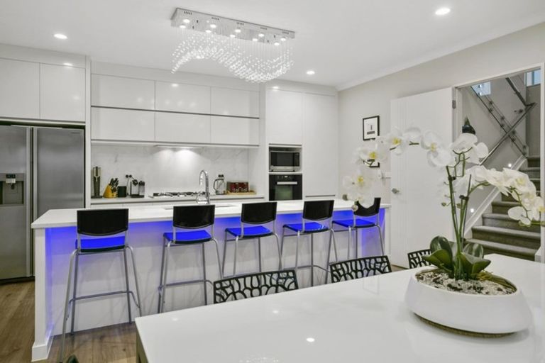 Photo of property in 23 Blacks Road, Greenhithe, Auckland, 0632