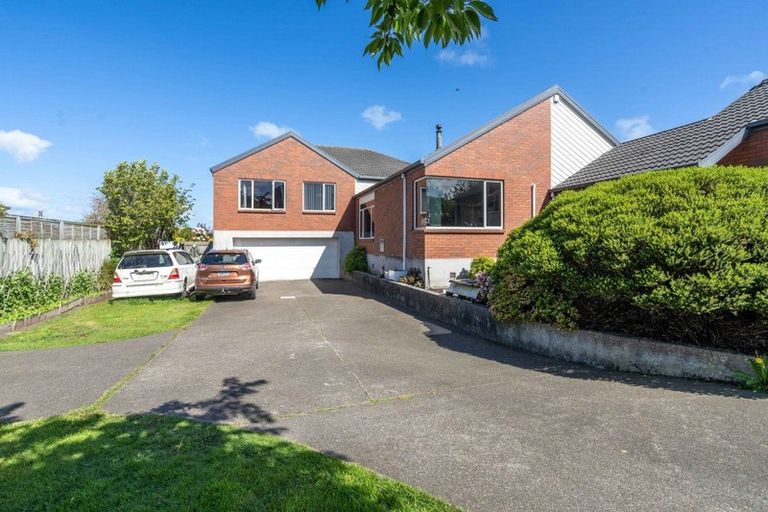 Photo of property in 728 Queens Drive, Waikiwi, Invercargill, 9810