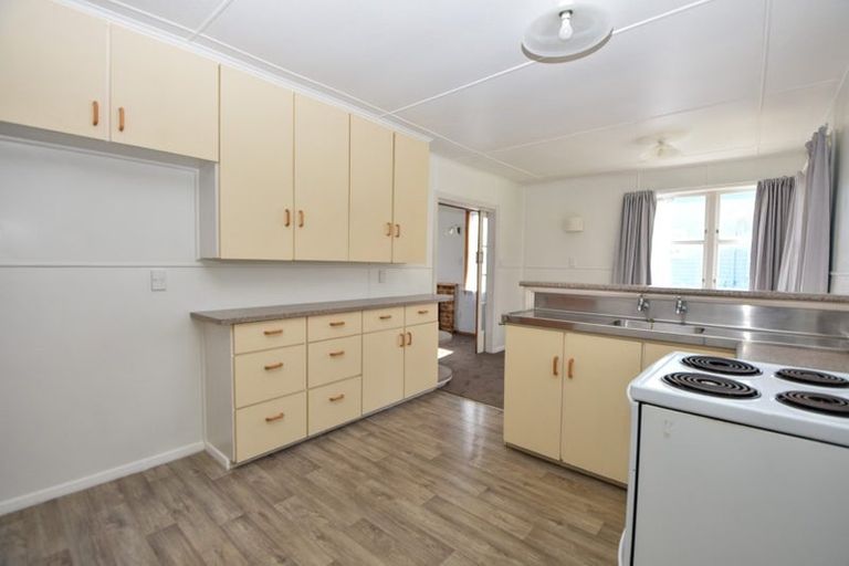 Photo of property in 234 High Street North, Carterton, 5713