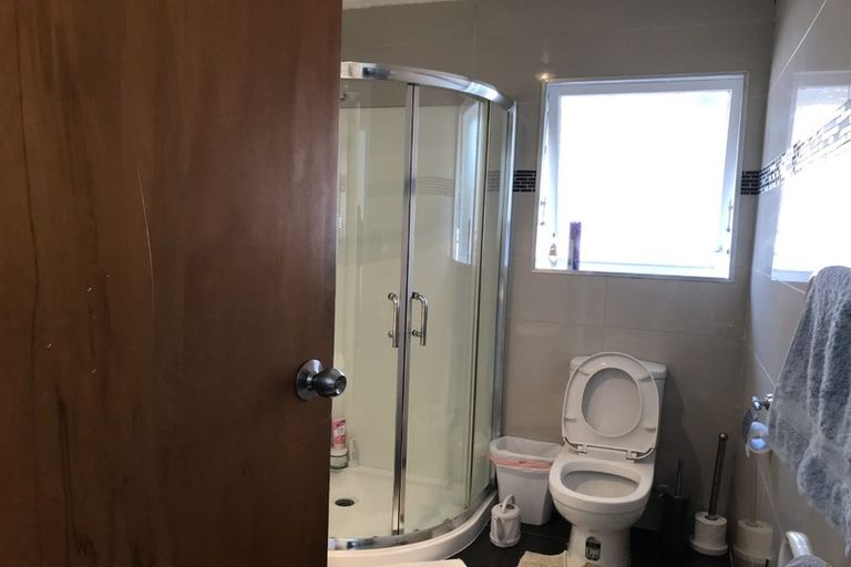 Photo of property in 502 Don Buck Road, Massey, Auckland, 0614