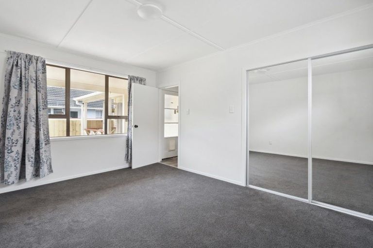 Photo of property in 16 Tawai Street, Trentham, Upper Hutt, 5018