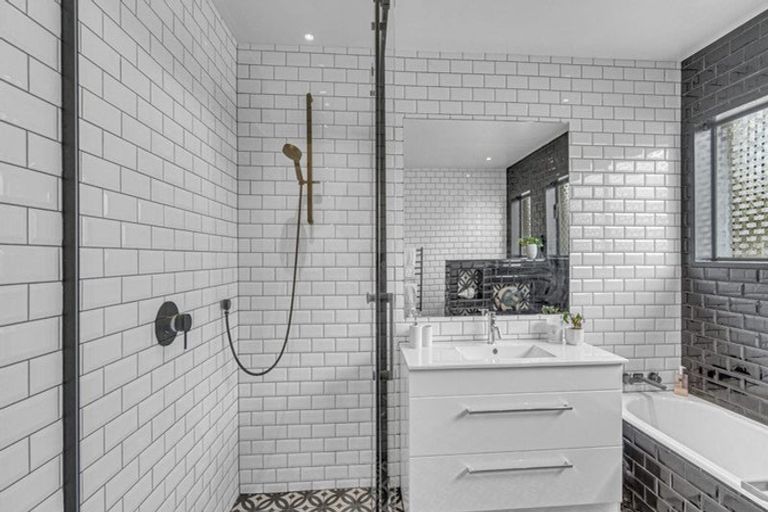 Photo of property in 169 Soleares Avenue, Mount Pleasant, Christchurch, 8081