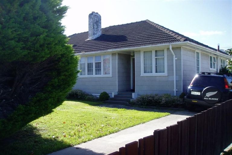 Photo of property in 377 Cambridge Terrace, Naenae, Lower Hutt, 5011