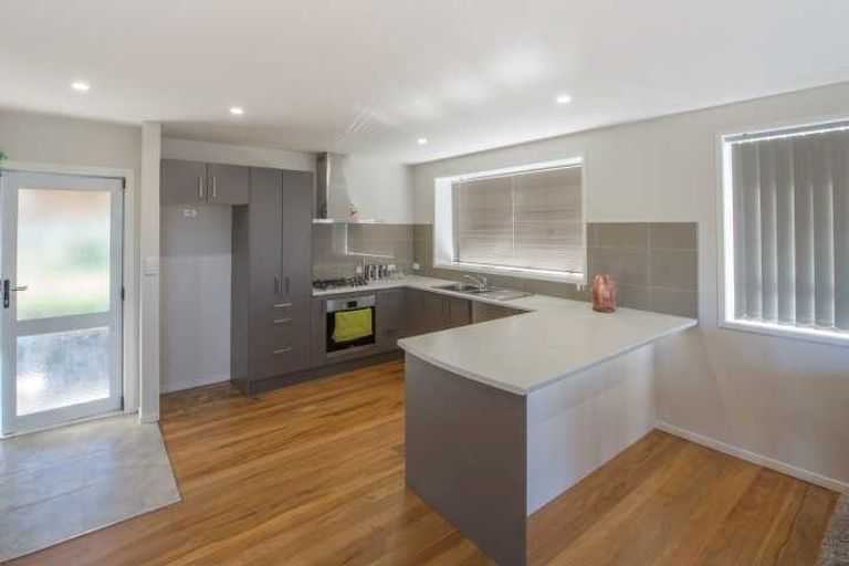 Photo of property in 15 Thornton Place, Melville, Hamilton, 3206