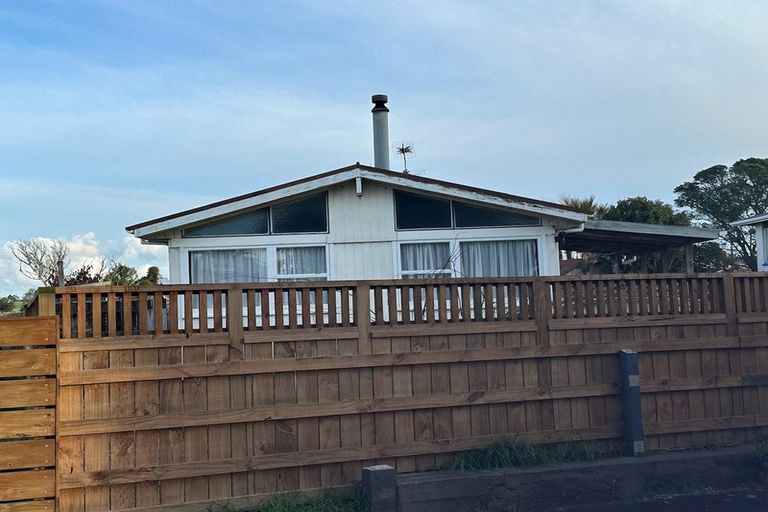 Photo of property in 49 Hume Street, Waitara, 4320