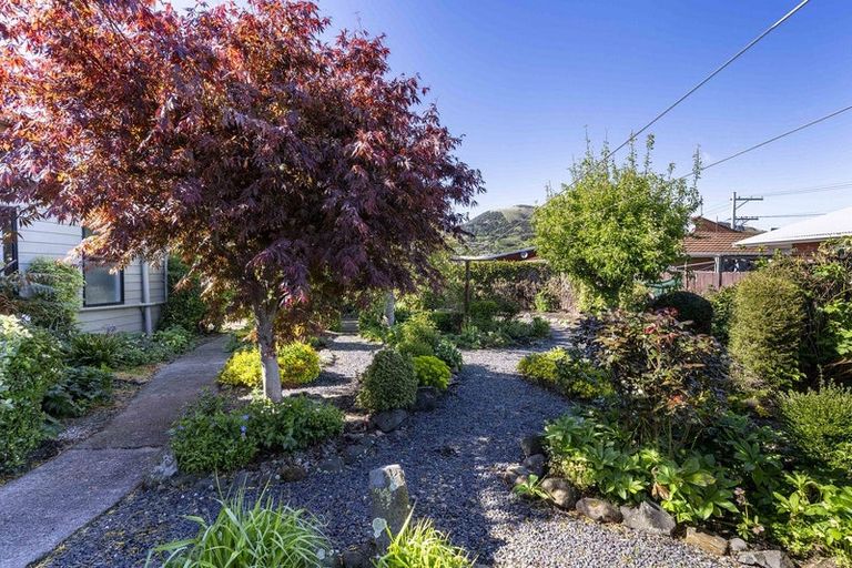 Photo of property in 6 Queen Street, Mosgiel, 9024