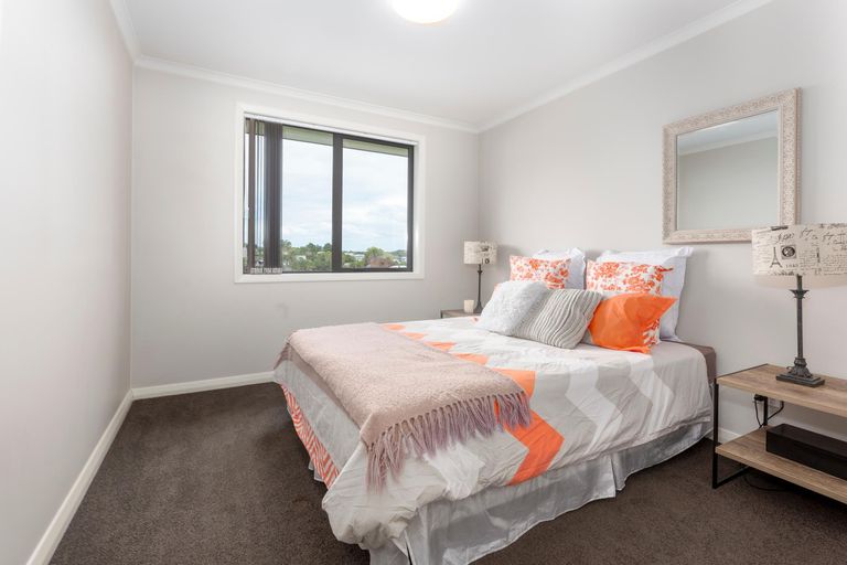 Photo of property in 24 Tokerau Crescent, Pukekohe, 2120