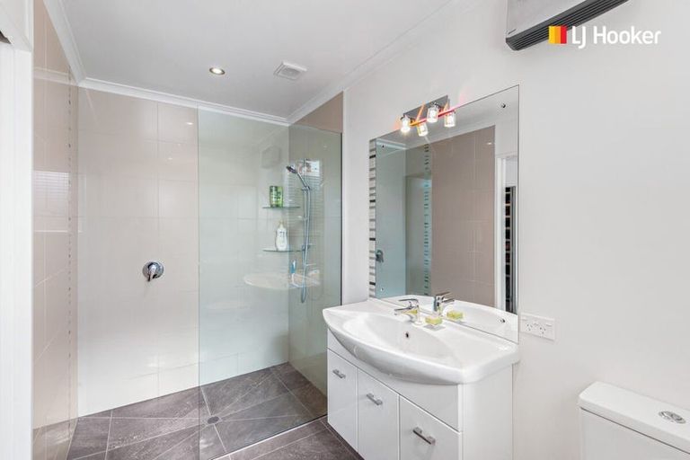 Photo of property in 24 William James Close, Mosgiel, 9024