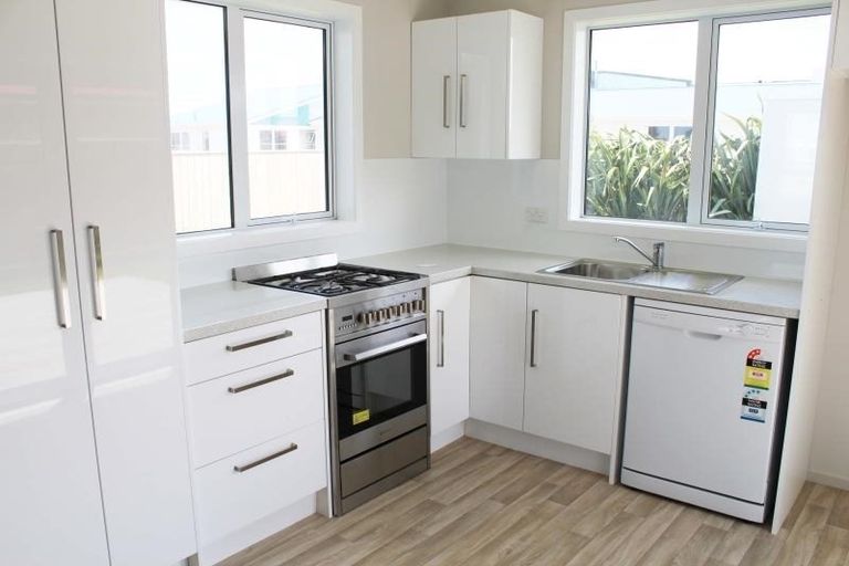 Photo of property in 30 Ihaia Road, Opunake, 4616