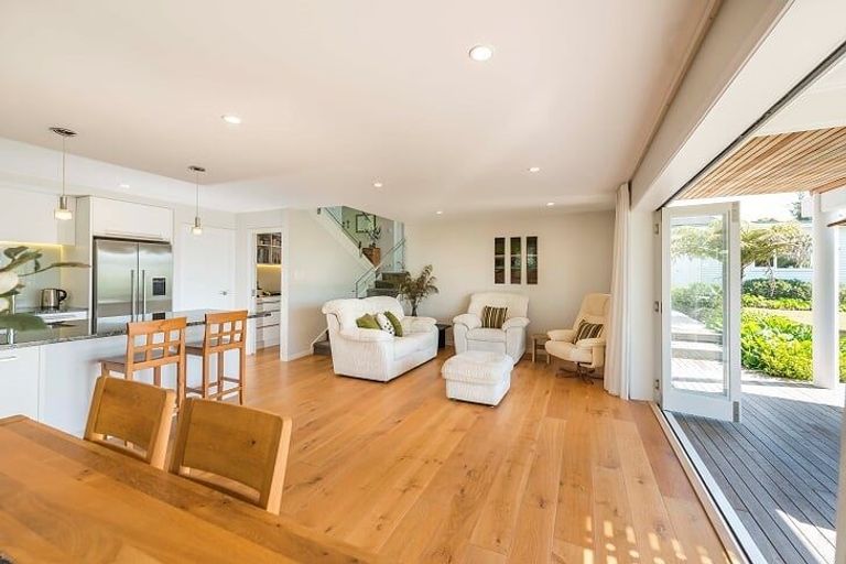 Photo of property in 52a Penzance Road, Mairangi Bay, Auckland, 0630