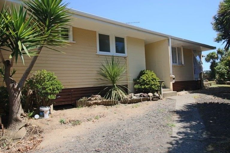 Photo of property in 38 Huia Street, Waiuku, 2123