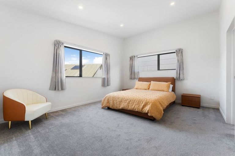 Photo of property in 32b Gulf View Road, Murrays Bay, Auckland, 0630