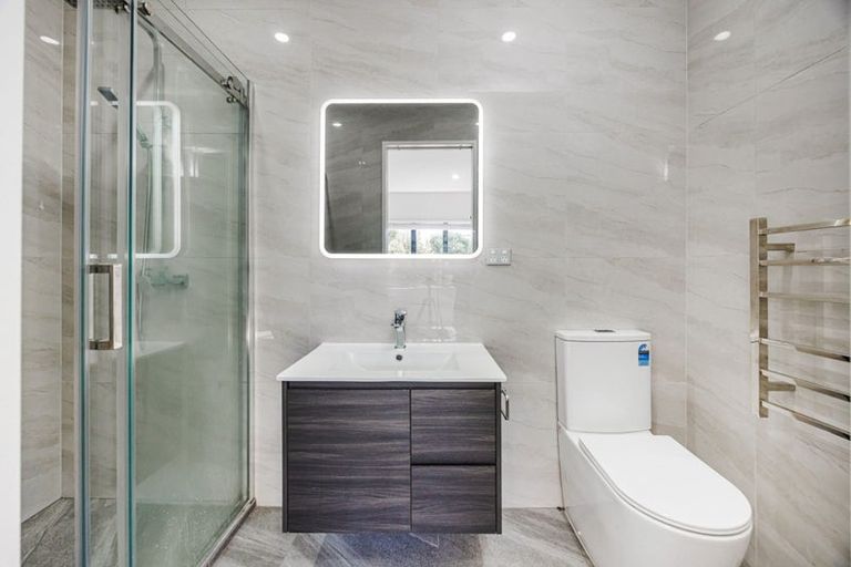 Photo of property in 1a Bennett Road, Pakuranga, Auckland, 2010