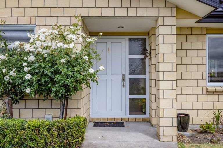 Photo of property in 319a South Road, Hawera, 4610