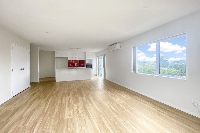 Photo of property in 83c Glengarry Road, Glen Eden, Auckland, 0602