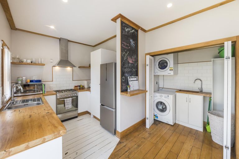 Photo of property in 392 Botanical Road, West End, Palmerston North, 4412