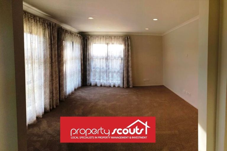 Photo of property in 54 Turnberry Drive, Wattle Downs, Auckland, 2103