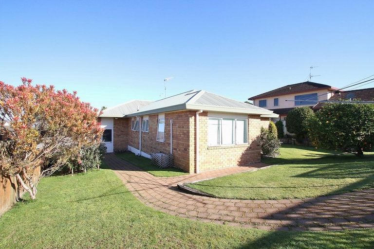 Photo of property in 6 Guernsey Place, Grandview Heights, Hamilton, 3200