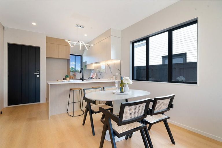 Photo of property in 15 Octans Road, Westgate, 0814