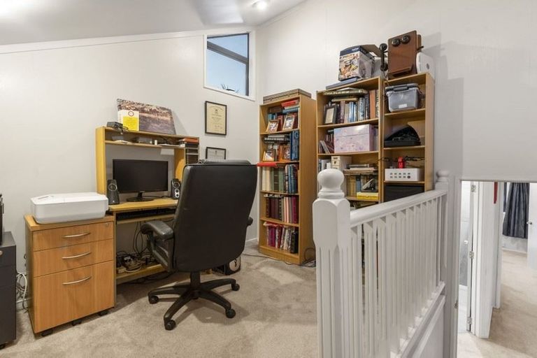 Photo of property in 14 David Beattie Place, Chatswood, Auckland, 0626