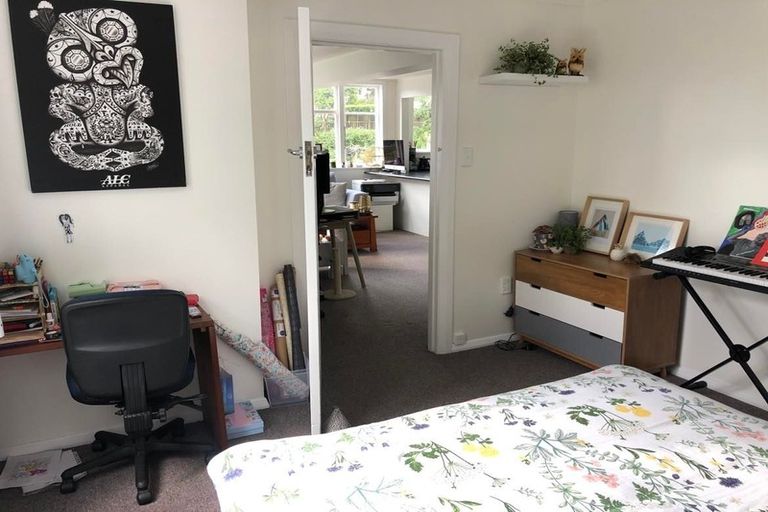 Photo of property in 2/44 Ribble Street, Island Bay, Wellington, 6023