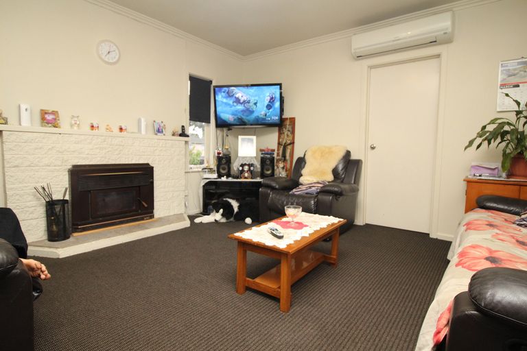 Photo of property in 42 Allen Street, Mangere East, Auckland, 2024