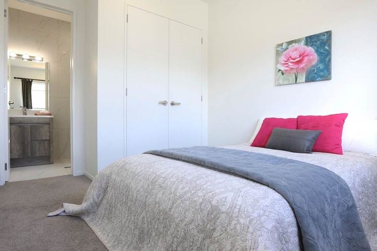 Photo of property in 28b Goodfellow Lane, Flat Bush, Auckland, 2019