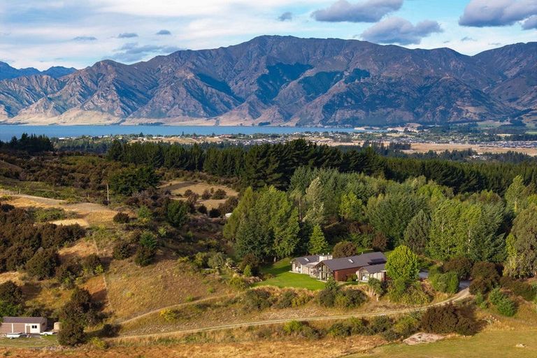 Photo of property in 837f Lake Hawea-albert Town Road, Albert Town, Wanaka, 9382
