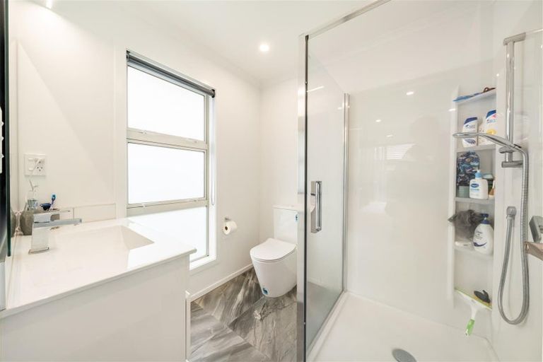 Photo of property in 28 Fenwick Crescent, Wallaceville, Upper Hutt, 5018