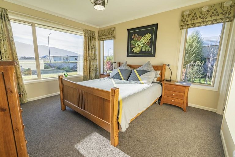 Photo of property in 12 Asher Avenue, Te Anau, 9600