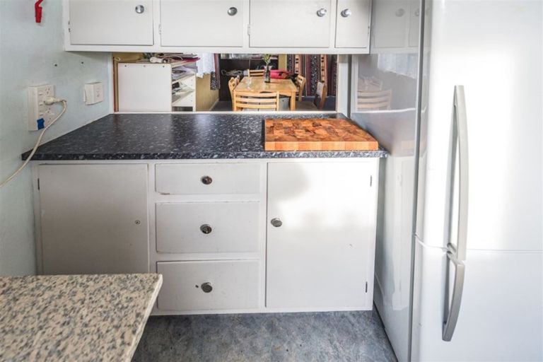 Photo of property in 64 Tawa Street, Gonville, Whanganui, 4501