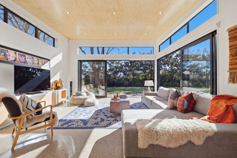 Photo of property in 38 Grassmere Street, Papanui, Christchurch, 8052