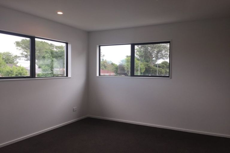 Photo of property in 6/69 Suva Street, Upper Riccarton, Christchurch, 8041