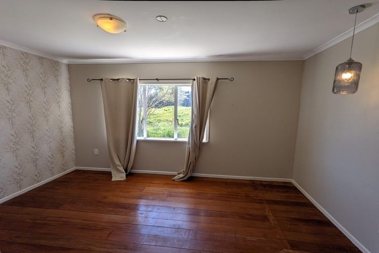 Photo of property in 501 Waikawa Beach Road, Manakau, Levin, 5573