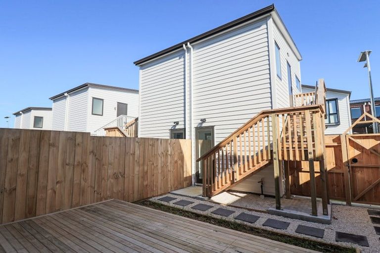 Photo of property in 10 Tukauri Place, Papakura, 2110