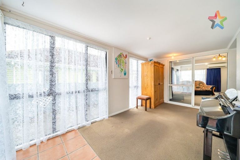 Photo of property in 52 Russell Road, Wainuiomata, Lower Hutt, 5014