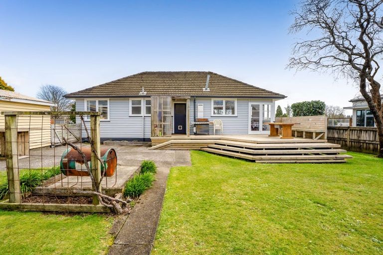 Photo of property in 11 Konini Street, Inglewood, 4330