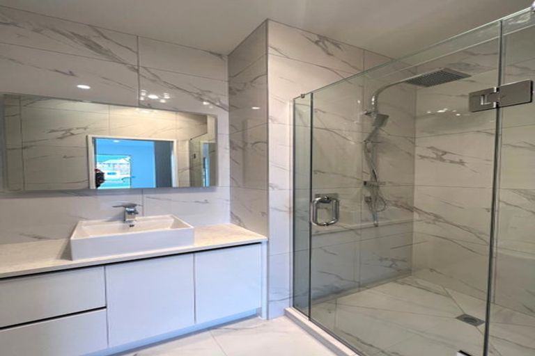 Photo of property in 34 Neretva Avenue, Massey, Auckland, 0614