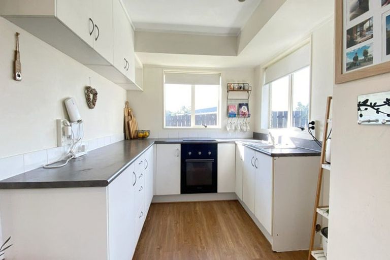 Photo of property in 14 Legacy Drive, Henderson, Auckland, 0612