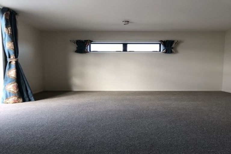 Photo of property in Krisley Court, 1/6 Ambrico Place, New Lynn, Auckland, 0600