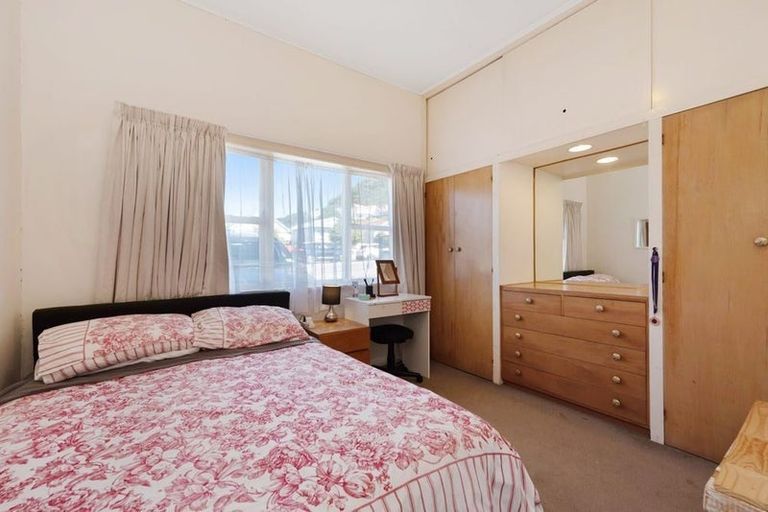 Photo of property in 16 Cockburn Street, Kilbirnie, Wellington, 6022