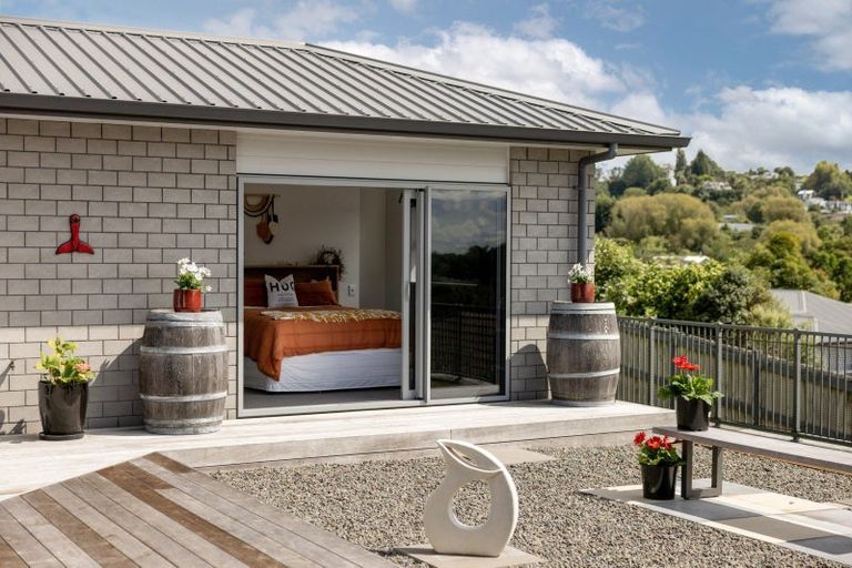 Photo of property in 111 Oteki Park Drive, Welcome Bay, Tauranga, 3112
