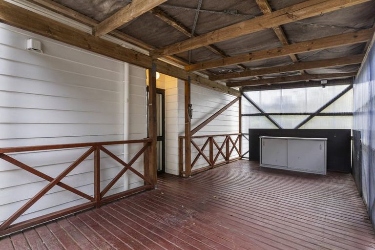 Photo of property in 2/18 Noeleen Street, Glenfield, Auckland, 0629