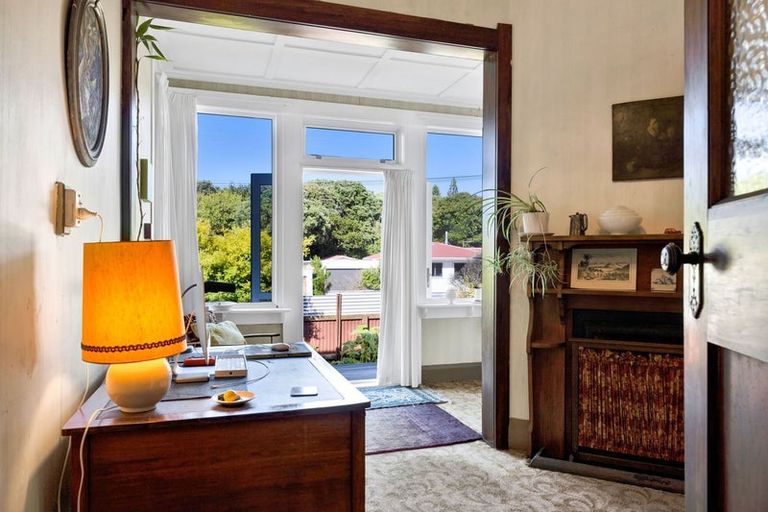 Photo of property in 8 Lincoln Street, Patea, 4520