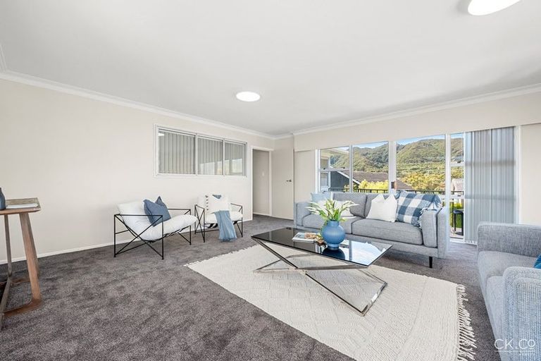 Photo of property in 5 Ferretti Grove, Avalon, Lower Hutt, 5011
