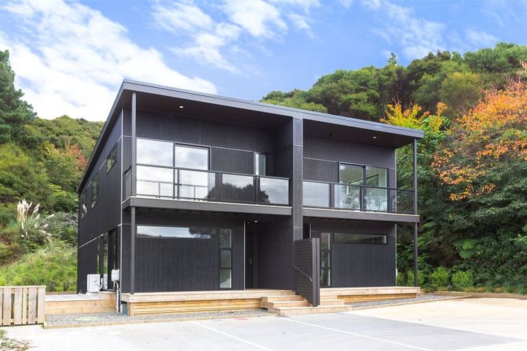 Photo of property in 9 Hastings Grove, Wainuiomata, Lower Hutt, 5014